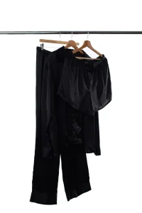 Luxury Natural Silk Pajama Set – 3-in-1 (Black)